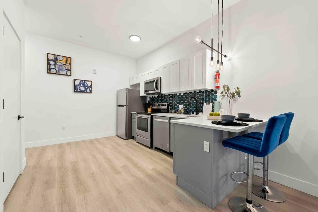 Contemporary Luxury Br, Ewr Airpt, Nyc, Free Pkng, Prudential Cntr, American Dream Mall Elizabeth Exterior photo